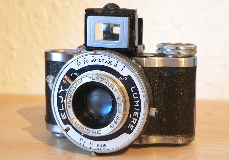 Illustration for article titled These Miniature Spy Cameras Could Make You The Perfect James Bond